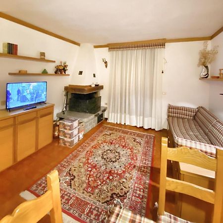Appartement Trilocale Accogliente Con Camino A Pochi Minuti Da Madonna Di Campiglio à Spiazzo  Extérieur photo