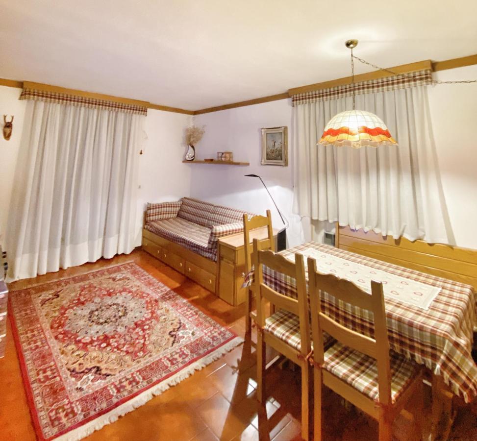 Appartement Trilocale Accogliente Con Camino A Pochi Minuti Da Madonna Di Campiglio à Spiazzo  Extérieur photo
