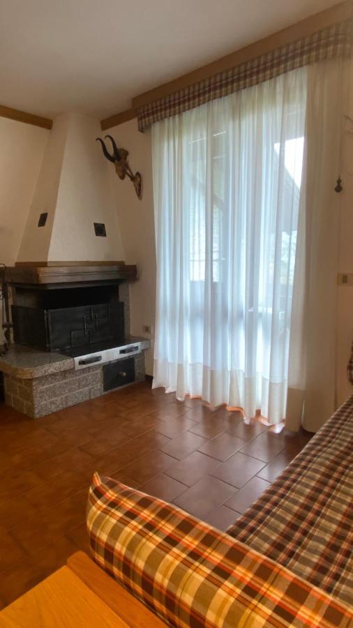Appartement Trilocale Accogliente Con Camino A Pochi Minuti Da Madonna Di Campiglio à Spiazzo  Extérieur photo